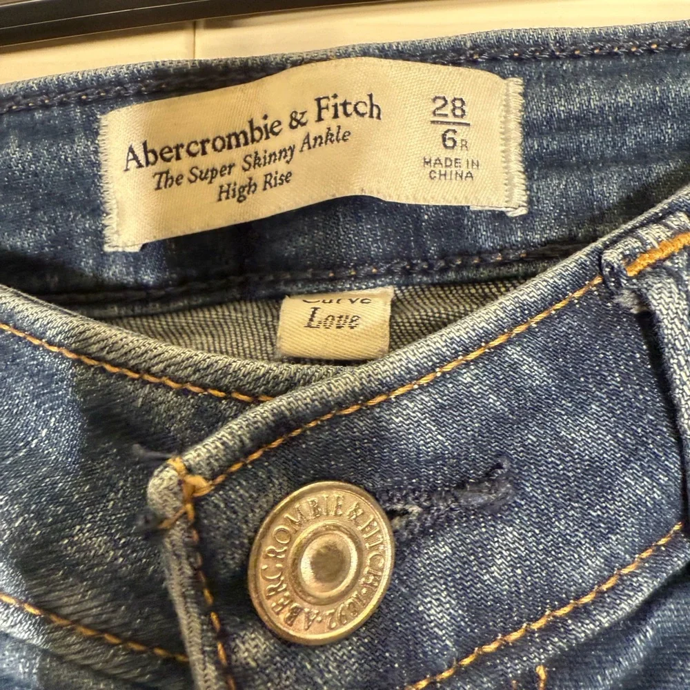Abercrombie & Fitch Women’s The Super Skinny Ankle High Rise Denim Jeans - Picture 5 of 5
